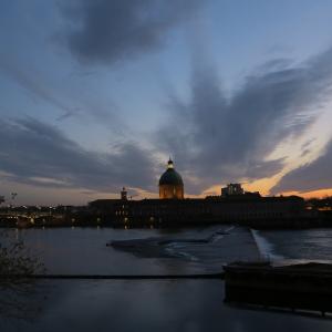 r-city_at_night-08