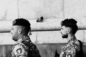 naples  on les regarde